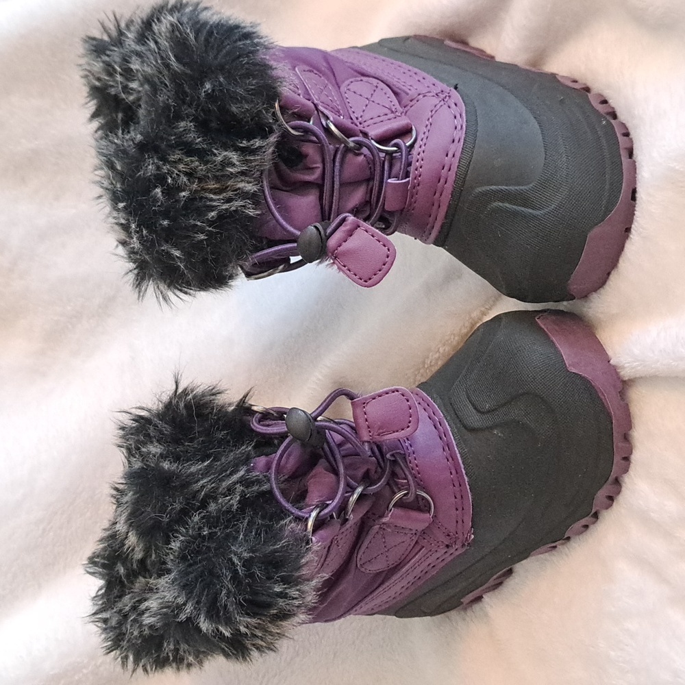 Toddler snow boots size 6